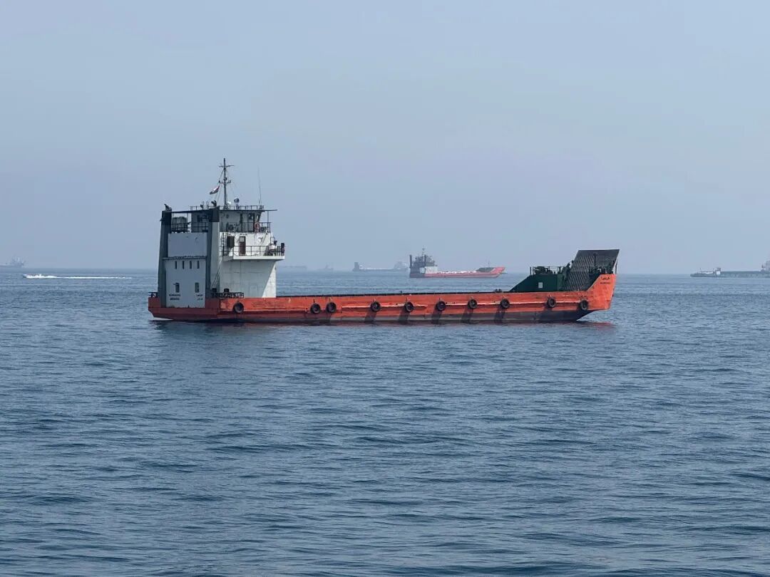 虽然美国推崇霸权主义