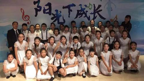 上海市青浦区东门小学创建于1988年